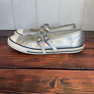 Converse Dainty Mary Jane Silver Slip-On Sneakers Women’s 9